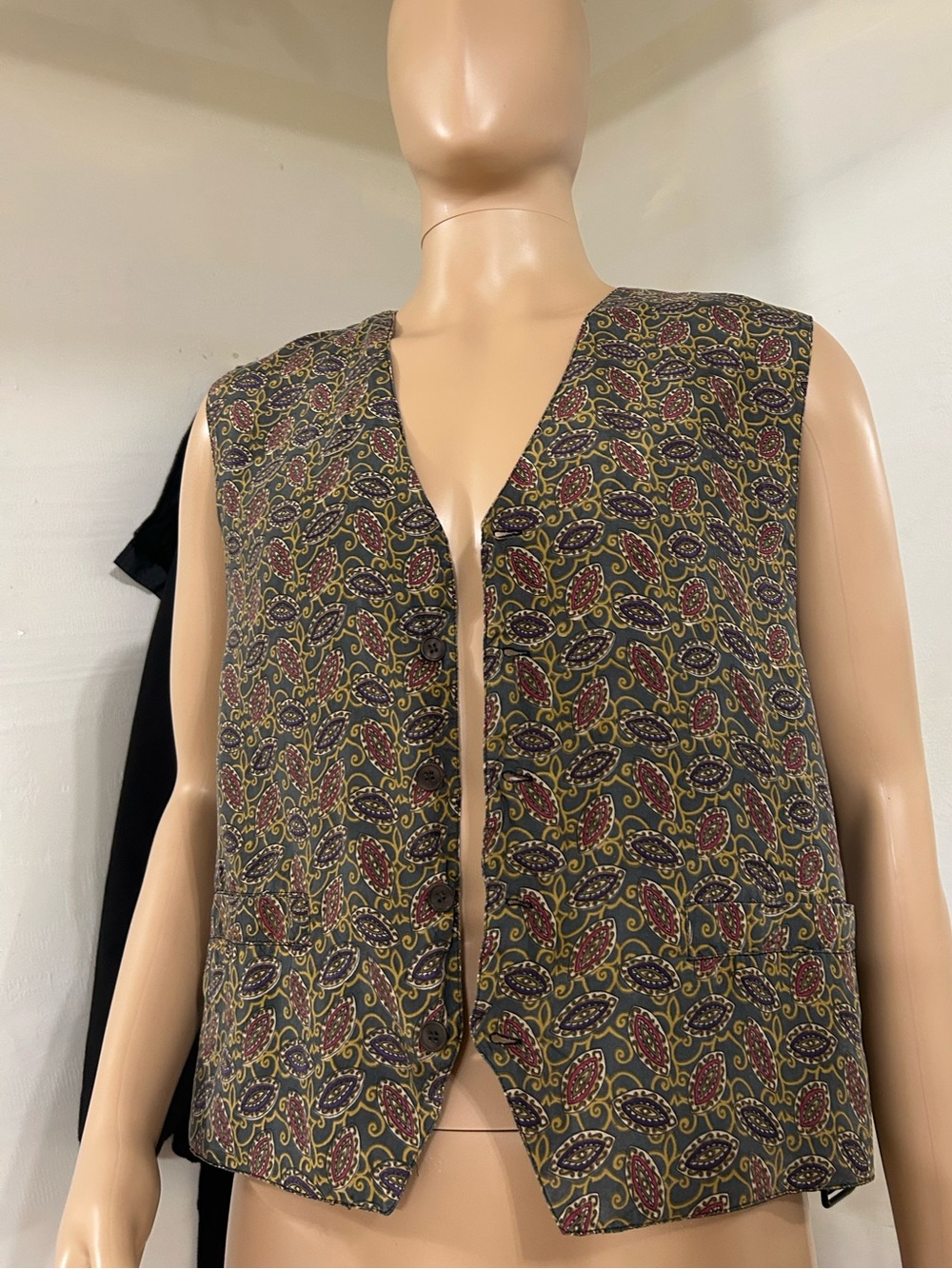 Paisley Print vest (check Vinted)